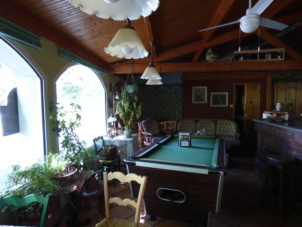 Beau Site Guimauve Et Vieilles Dentelles Royeres Exterior foto